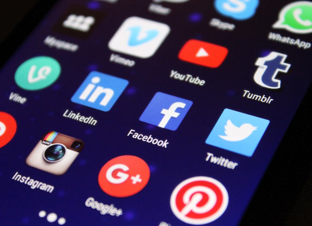 celular redes sociales
