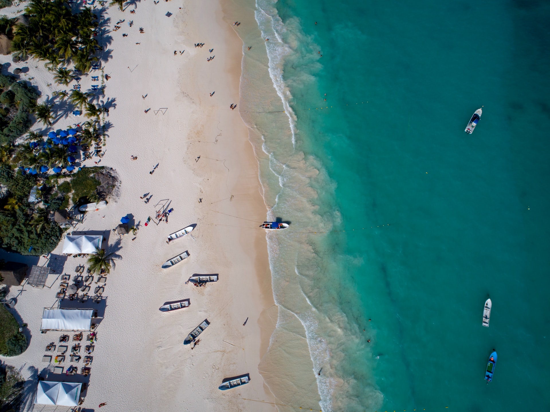 playa tulum lanchas