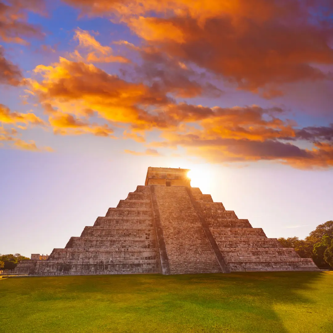 Piramide de Chichén Itzá en Yucatán Piramide de Chichén Itzá en Yucatán